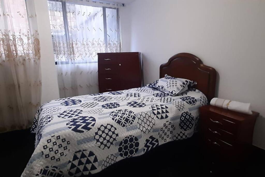 Apartment Apartamento Familiar, Amplio, Cerca Al Aeropuerto El Dorado Bogota