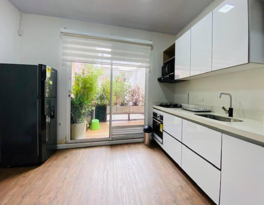 New Flat - Best Neighborhood Near City Center Apto 3 Casa Fuego Apartment *