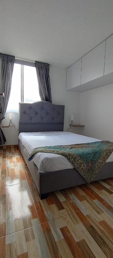 Hermoso En Conjunto Cerrado Cerca Al Aeropuerto Apartment Bogota