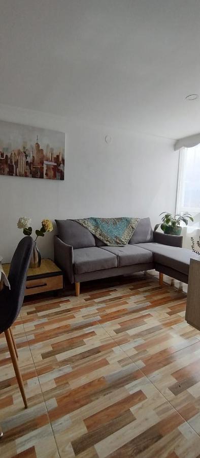 Hermoso En Conjunto Cerrado Cerca Al Aeropuerto * Bogota