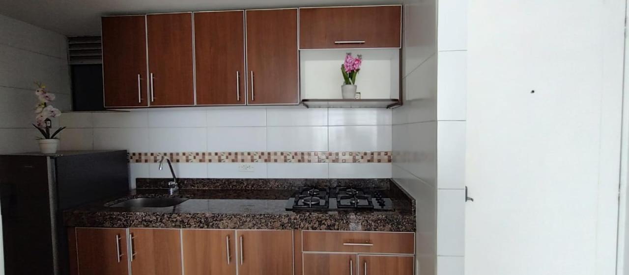 Hermoso En Conjunto Cerrado Cerca Al Aeropuerto Apartment *