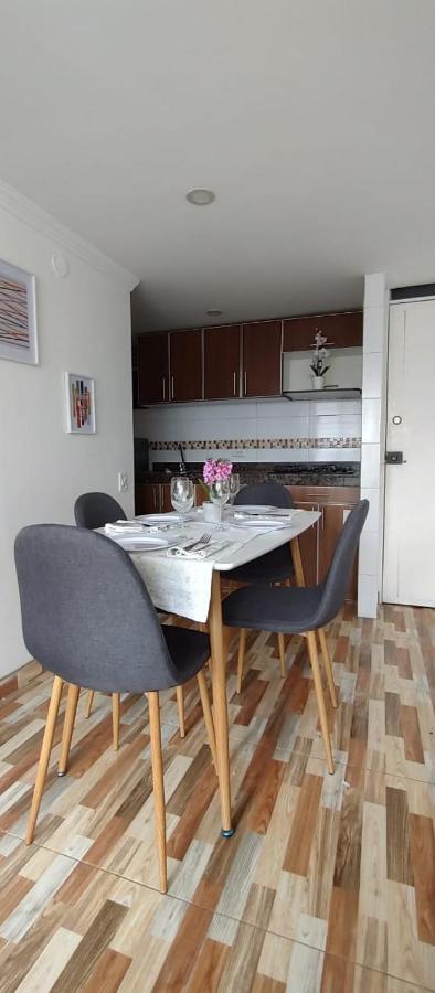 Hermoso En Conjunto Cerrado Cerca Al Aeropuerto Apartment