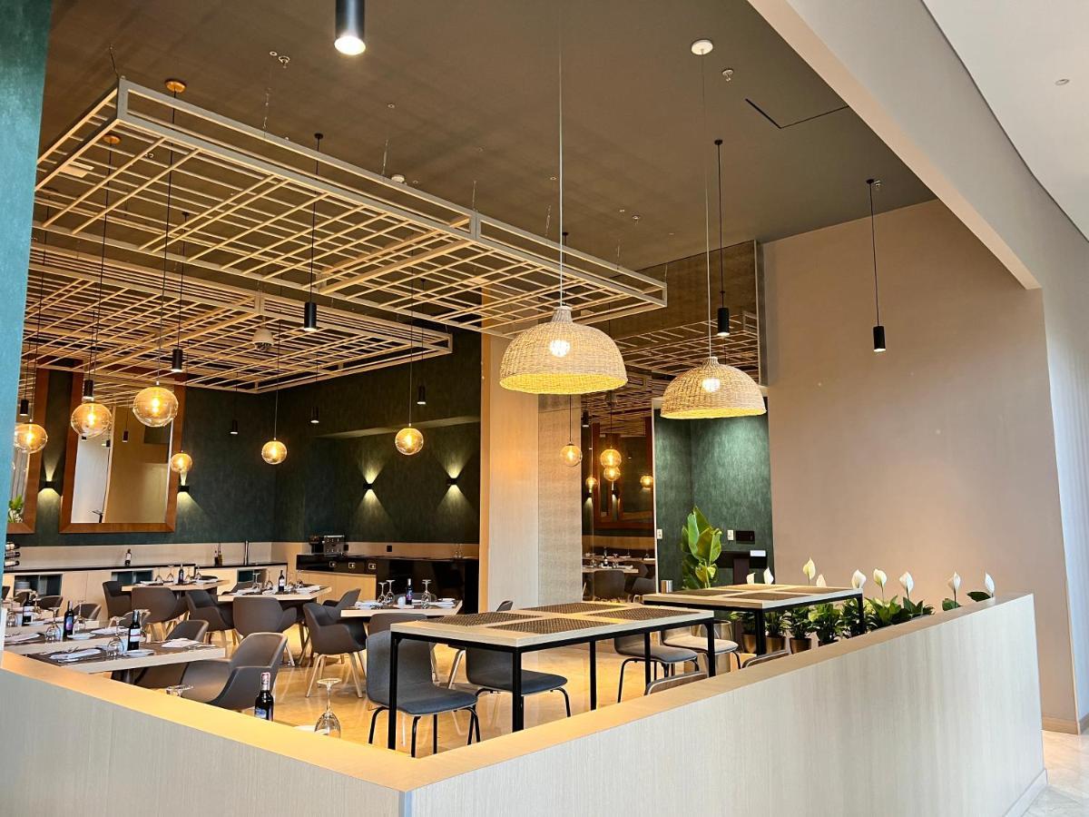 Airport By Ihg Hotel 4*