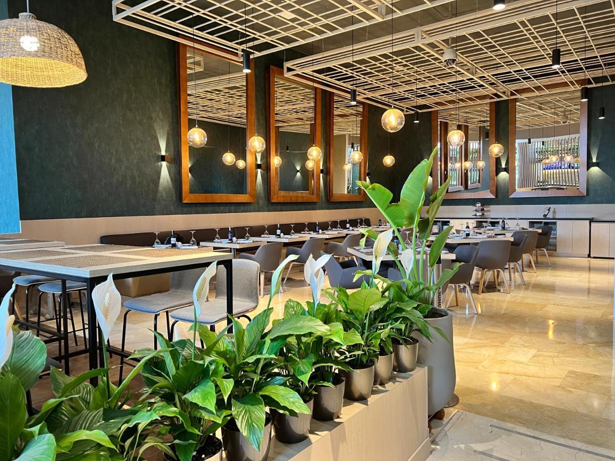 Airport By Ihg Hotel Bogota