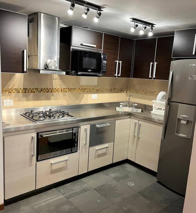 Luxury In Zona G Apartment