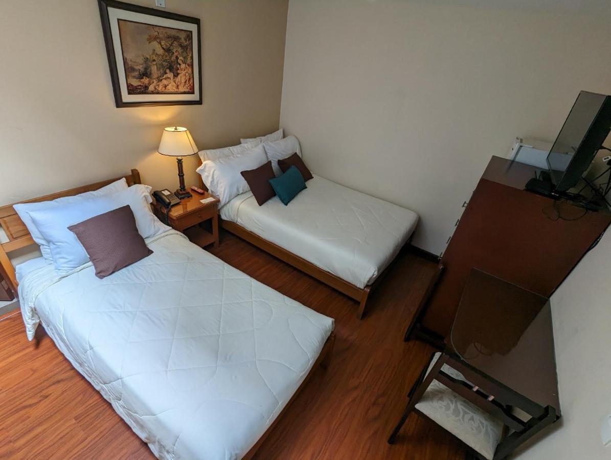 Hotel La Sabana 3*