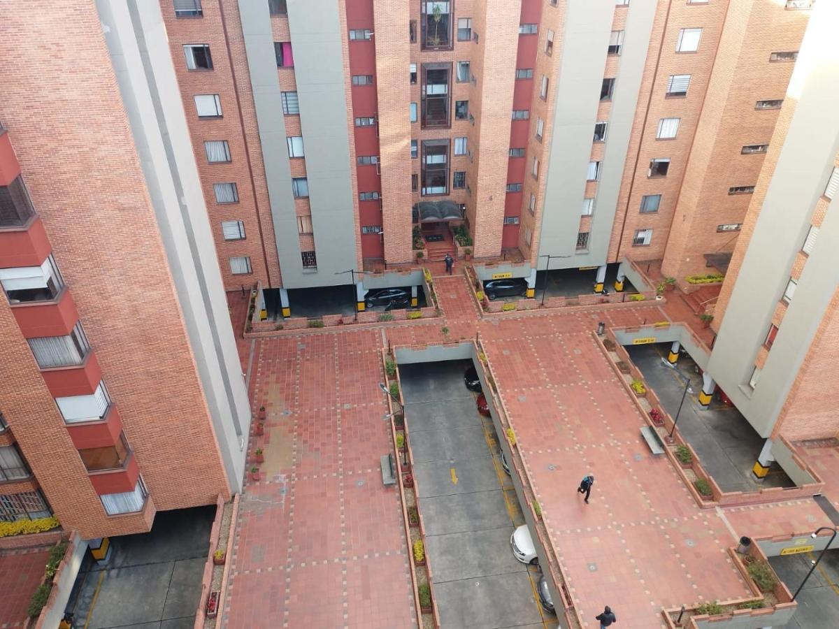 Elias Di Caprio * Bogota