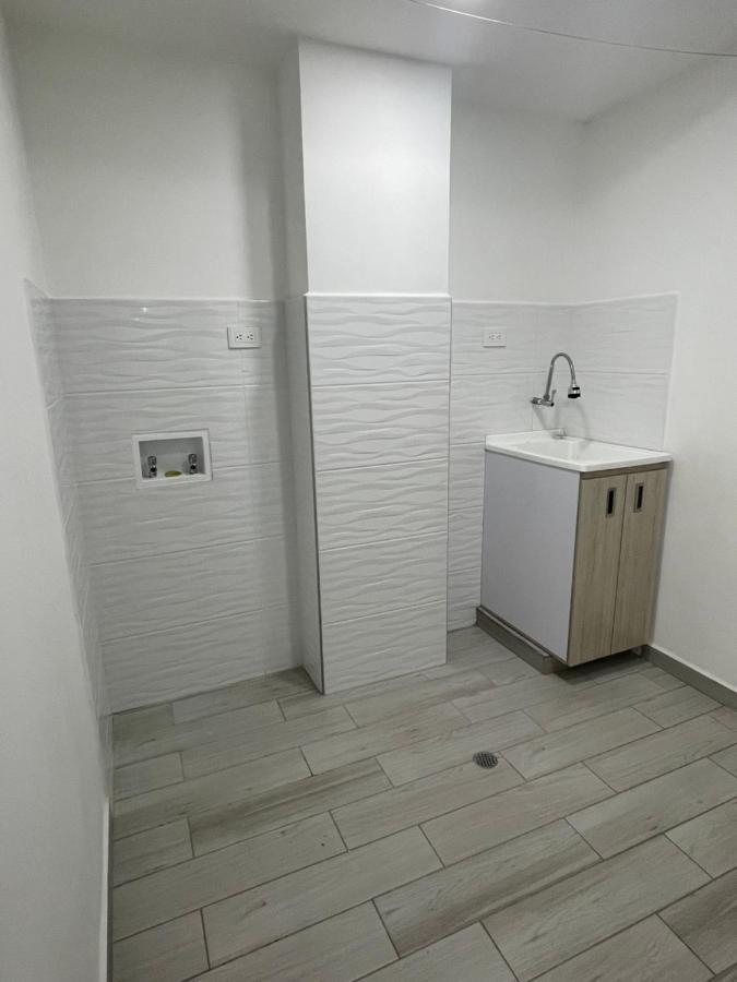 Hermoso Moderno, Excelente Ubicacion Cerca Al Centro Historico Apartment Bogota