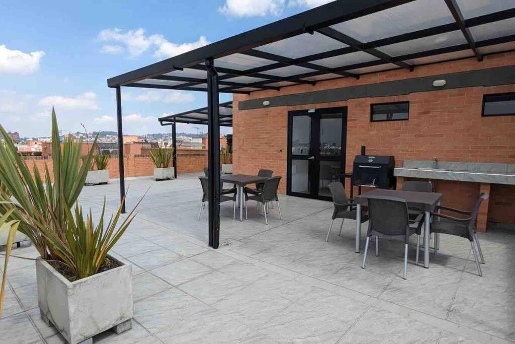 Hermoso Loft En Unicentro, Batan, Clinica Reina Sofia! * Bogota
