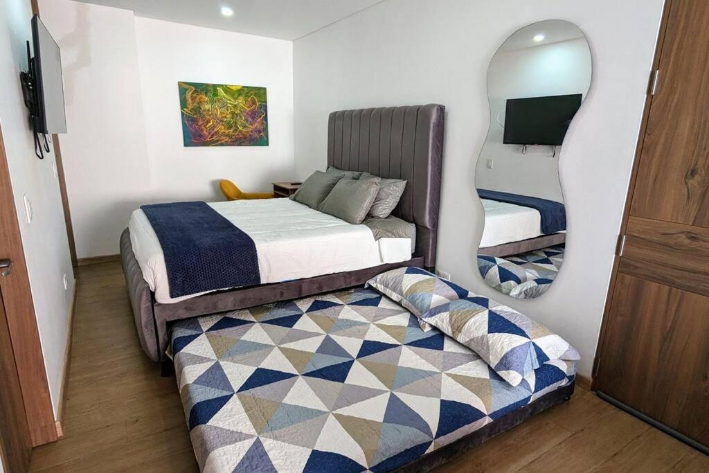 Hermoso Loft En Unicentro, Batan, Clinica Reina Sofia! * Bogota