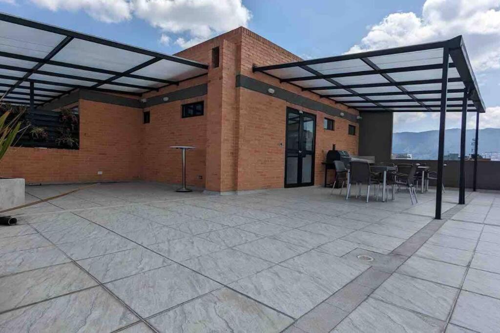 Hermoso Loft En Unicentro, Batan, Clinica Reina Sofia! * Bogota