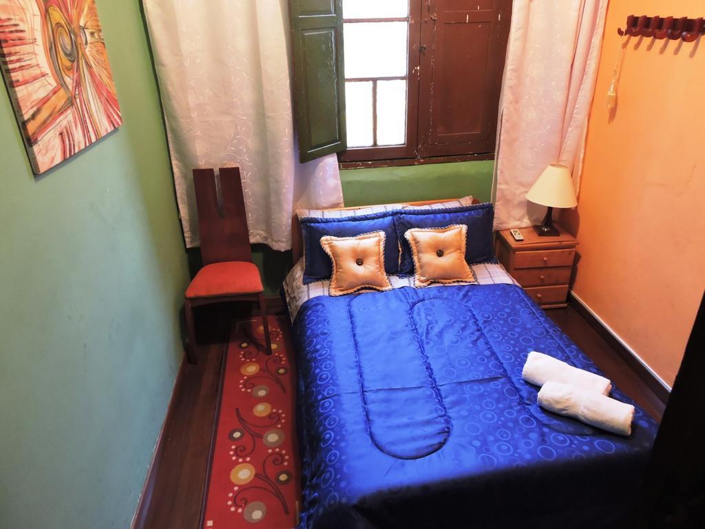 Casa Quevedo Hostal *
