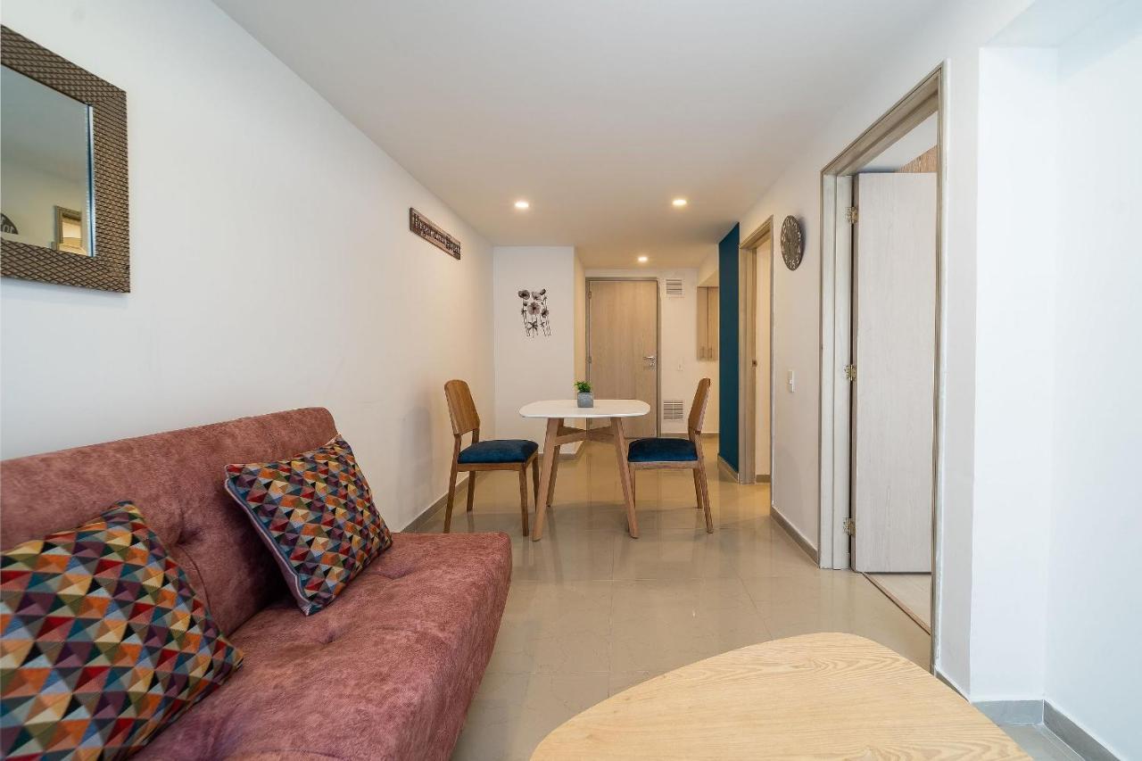Metro Art 72 Apartment *