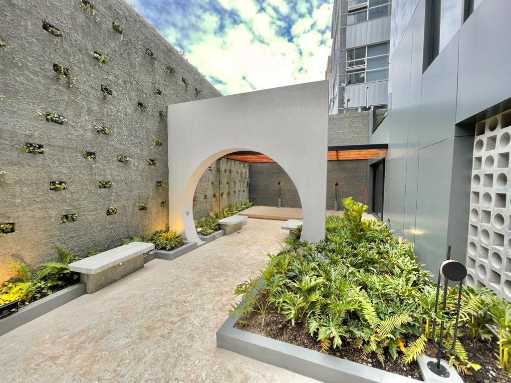 Aparthotel Icon 100 Luxury Apartasuites