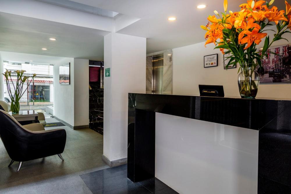 Apartment Apartasuite Edificio Monir Bogota