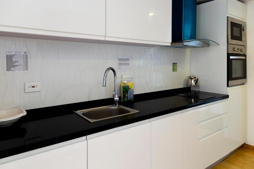 Apartasuite Edificio Monir * Bogota