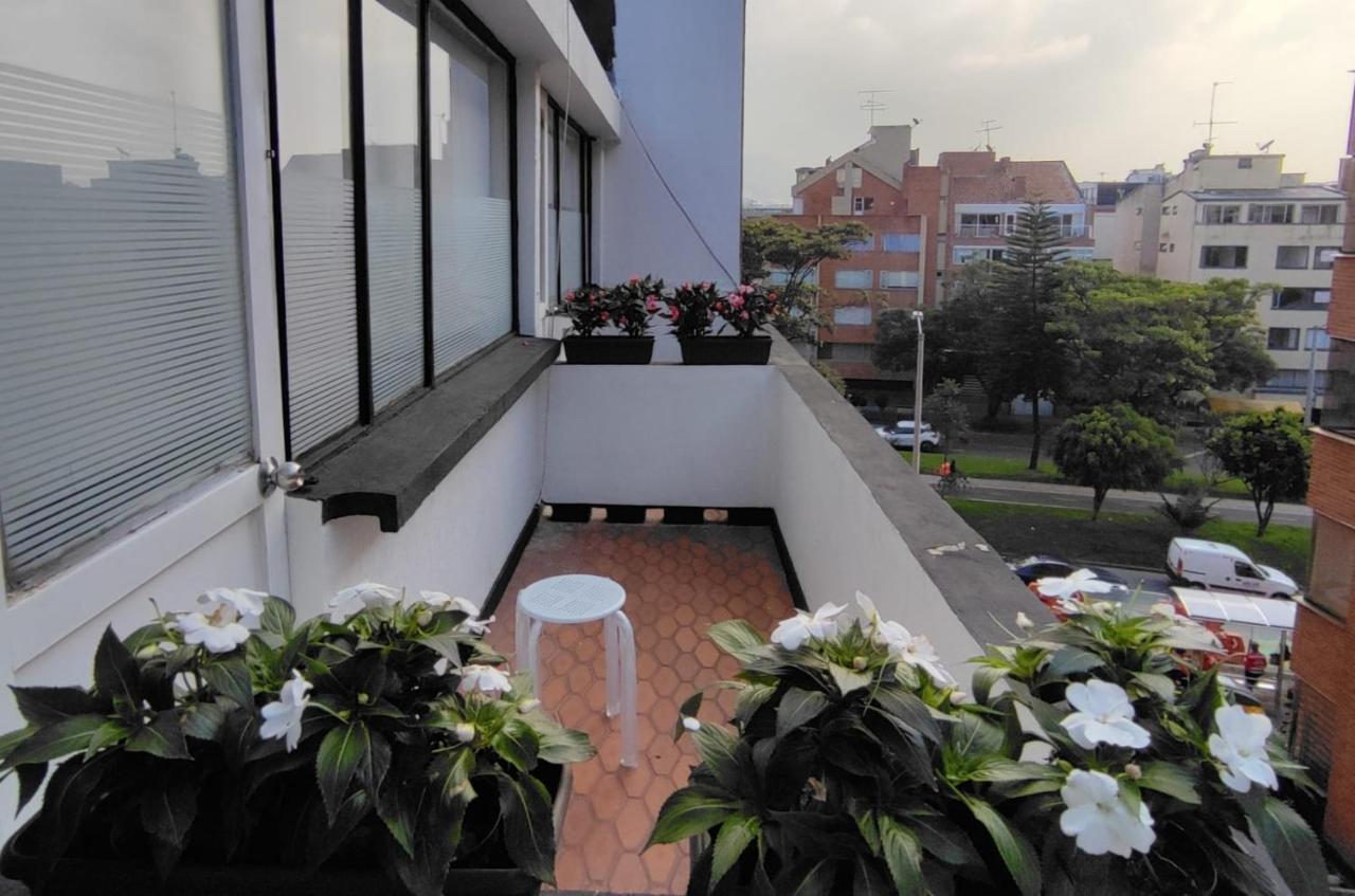 1 Independiente Bano Y Balcon Privado Unicentro Homestay Bogota