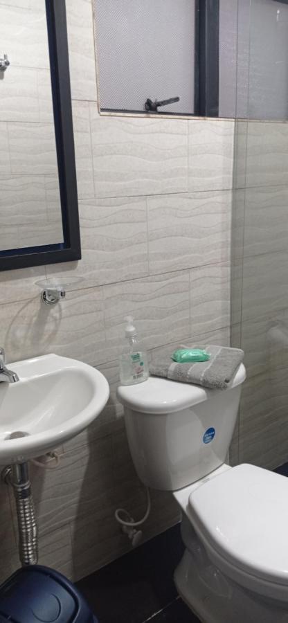 Apartamento Familiar, Amplio, Cerca Al Aeropuerto El Dorado *