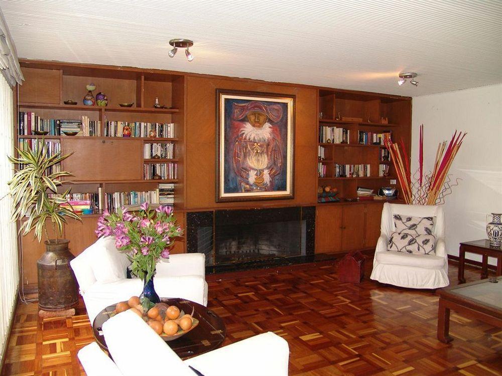 Hotel L