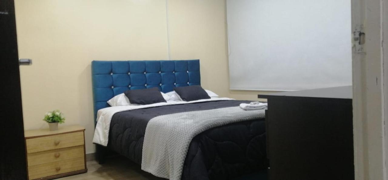 Homestay Colisseum Roma House - Turin- Campin Movistar Embajada Cubo Colsubsidio