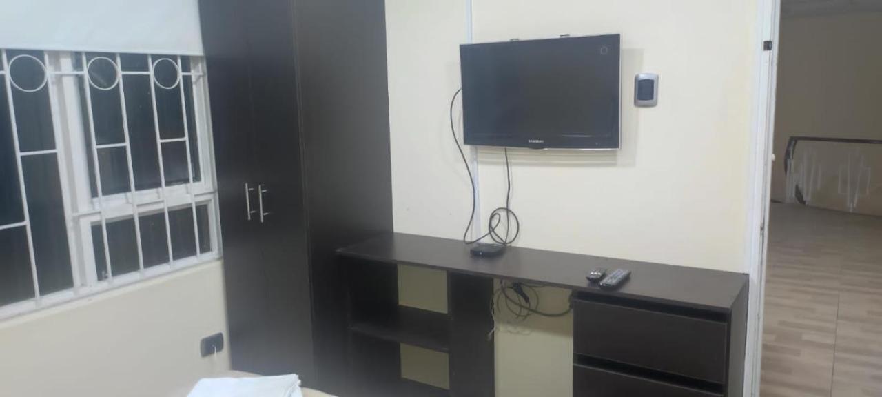 Colisseum Roma House - Turin- Campin Movistar Embajada Cubo Colsubsidio