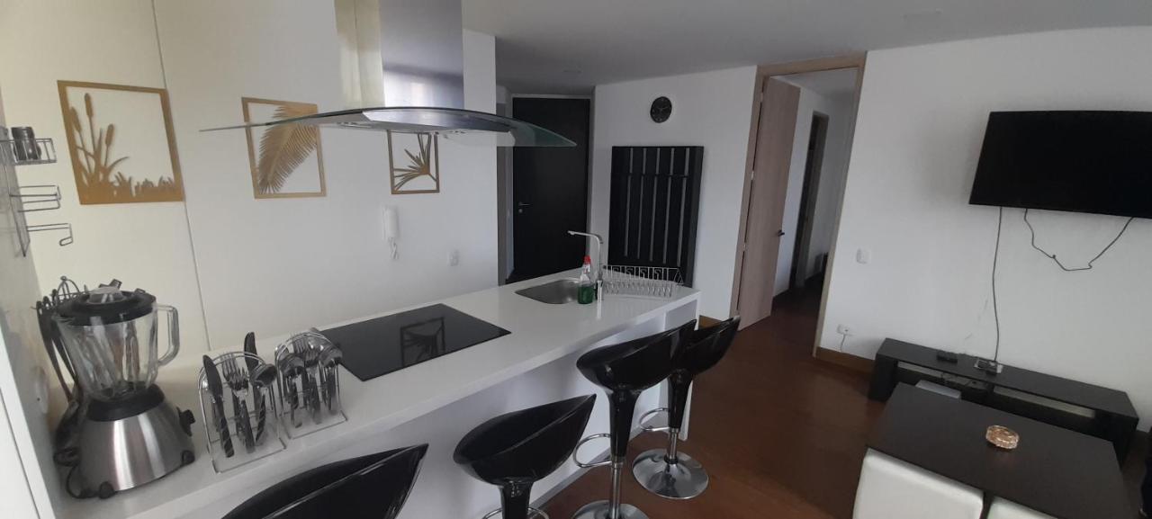 Queens Deluxe Apartment