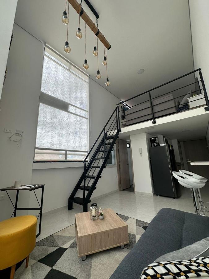 Nuevo Y Hermoso Aparta Estudio Con Excelente Ubicacion Sector Modelia Bogota