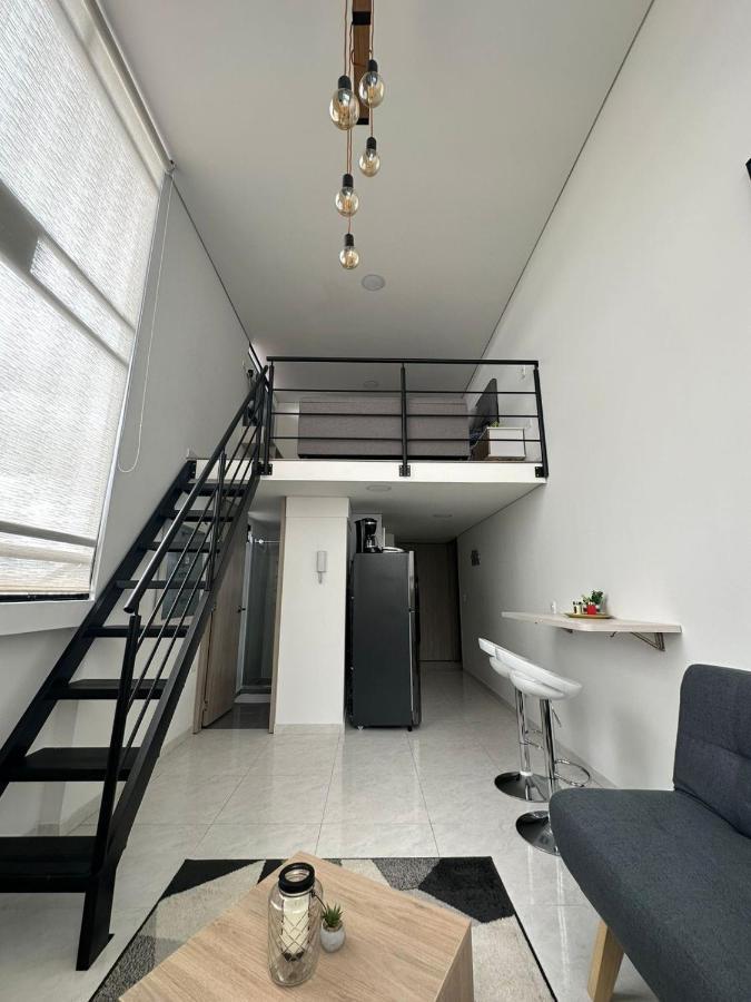 Nuevo Y Hermoso Aparta Estudio Con Excelente Ubicacion Sector Modelia Bogota