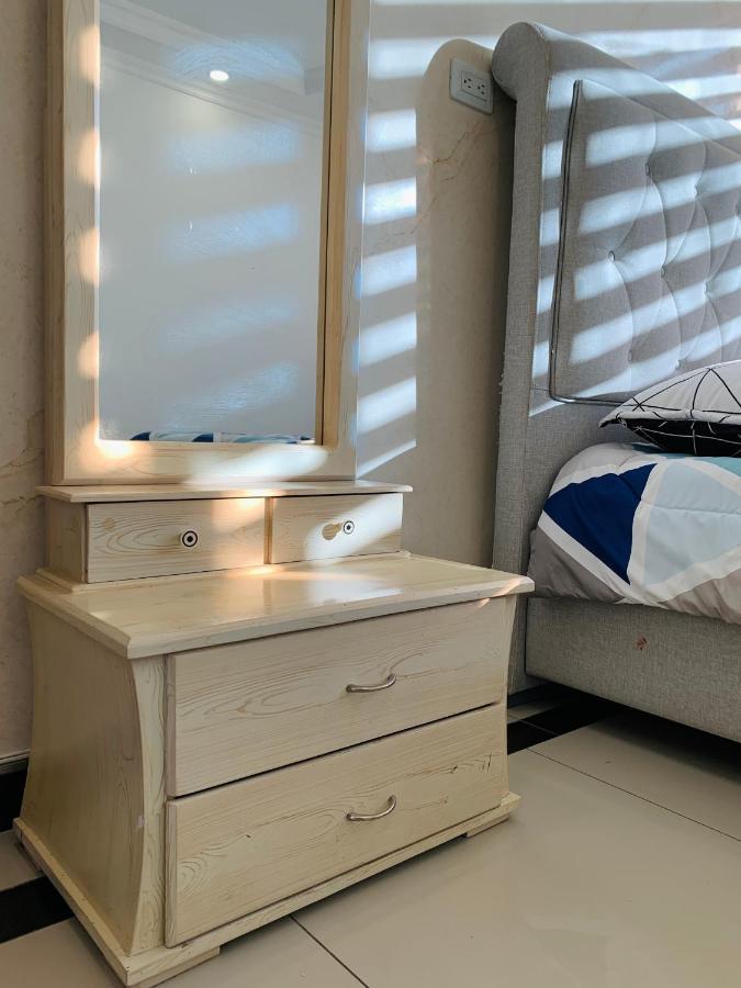 Apartment Queen