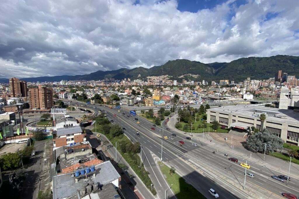 Apartaestudio Tipo Loft Con Hermosa Vista
