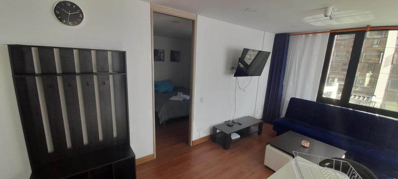 Queens Deluxe Apartment