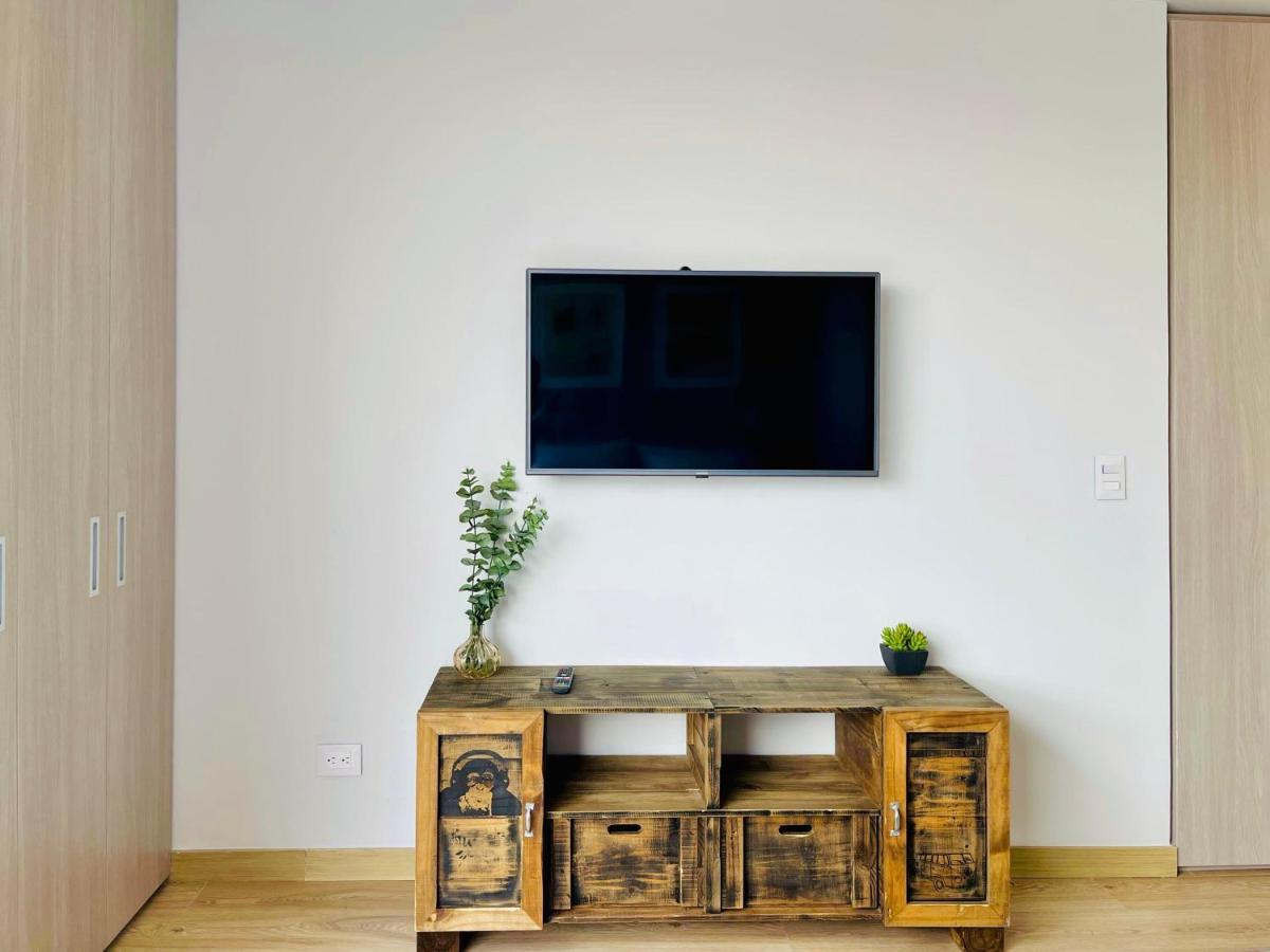 Modern 1br In San Patricio Bogota