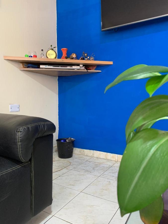 Guest house Cercana Al Aeropuerto *
