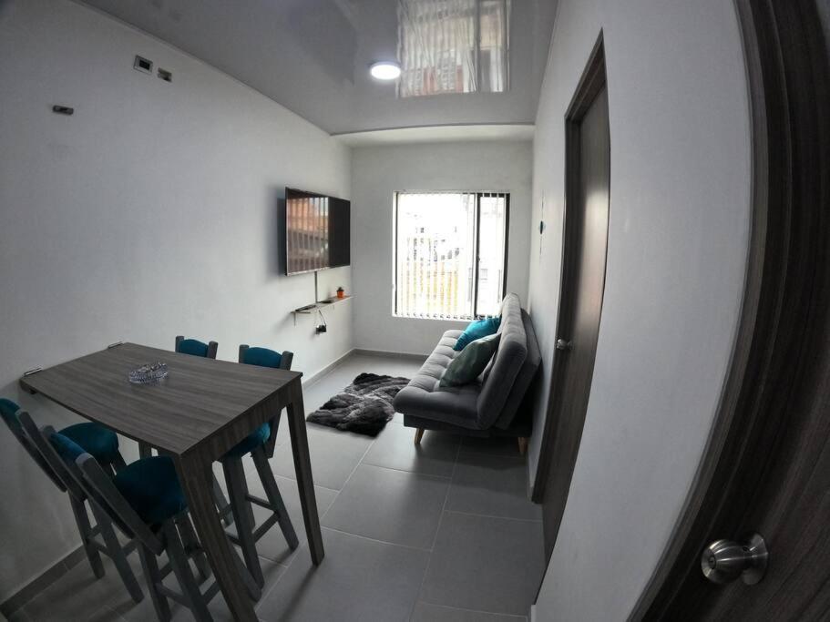 Apartment 300 Dotado Cerca A Heroes Bogota