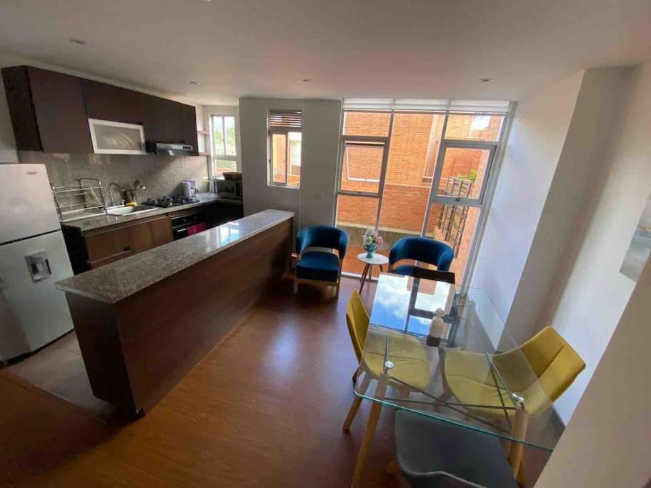 Con Terraza Privada- Clinica Reina Sofia * Bogota