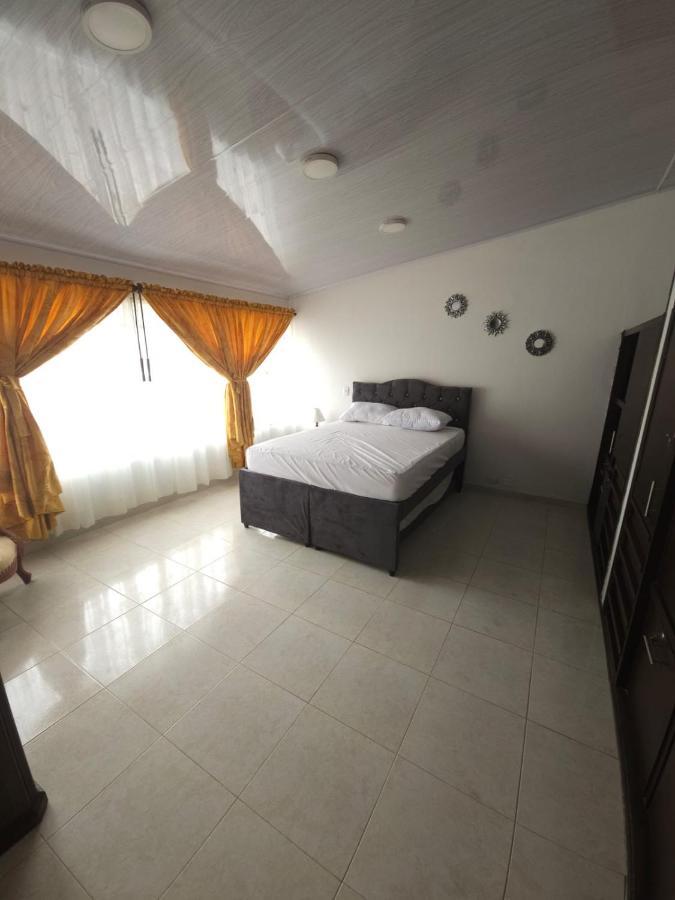 Casa de hóspedes Coliving_habitacion Privada Pajaro Amarillo