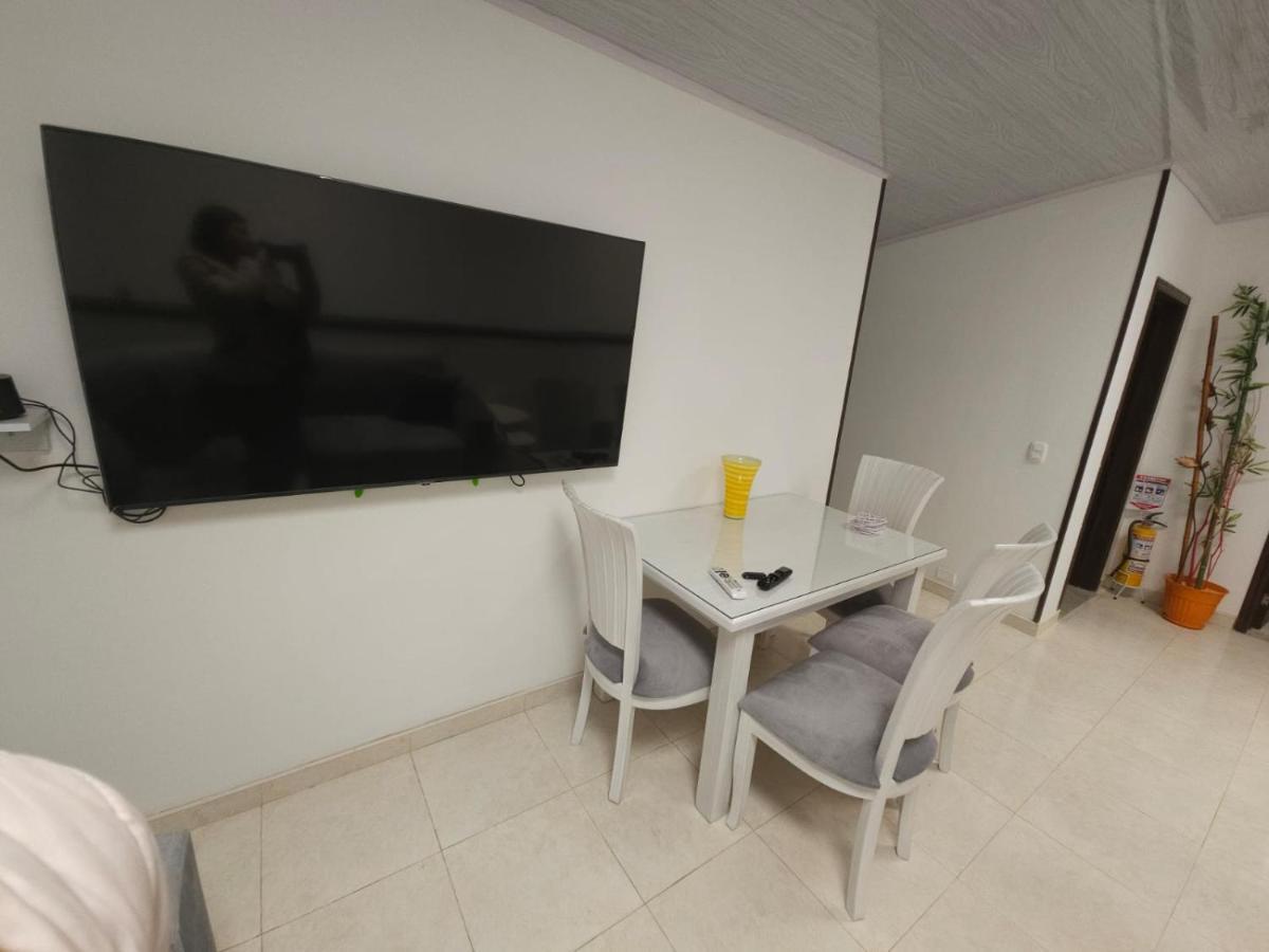 Coliving_habitacion Privada Pajaro Amarillo Casa de hóspedes Bogotá