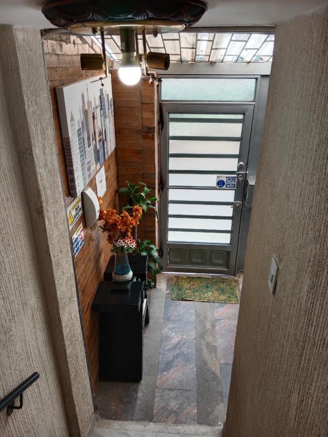 Apartment Portal El Dorado, A Solo 5 Min Del Aeropuerto, Vias, Cll 26 *