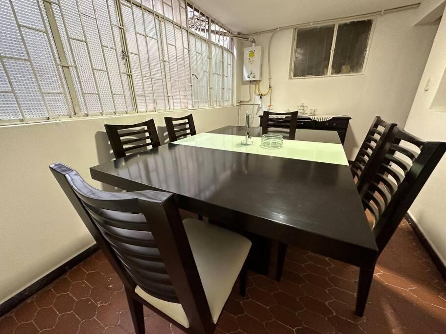 Apto Cerca A Clinica Del Olaya, Candelaria Y Centro Ciudad Apartment *