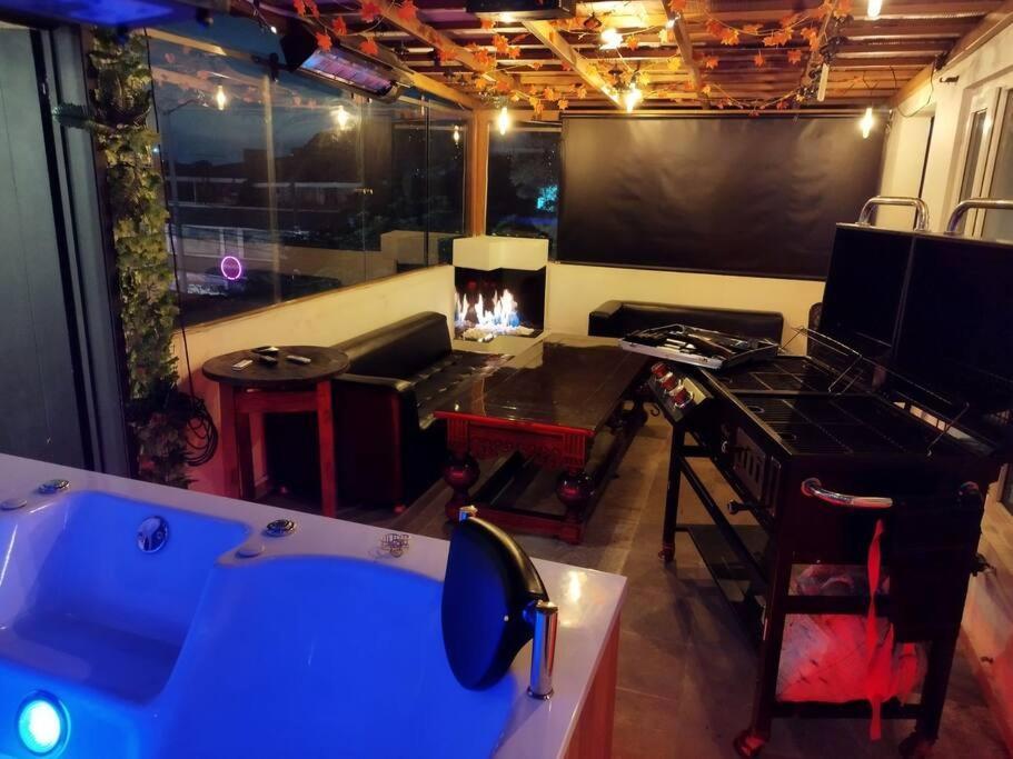 Apartment Penthouse Con Jacuzzi Y Chimenea