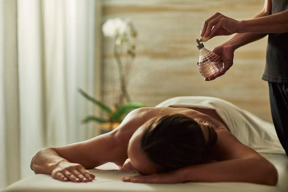 Four Seasons 5*