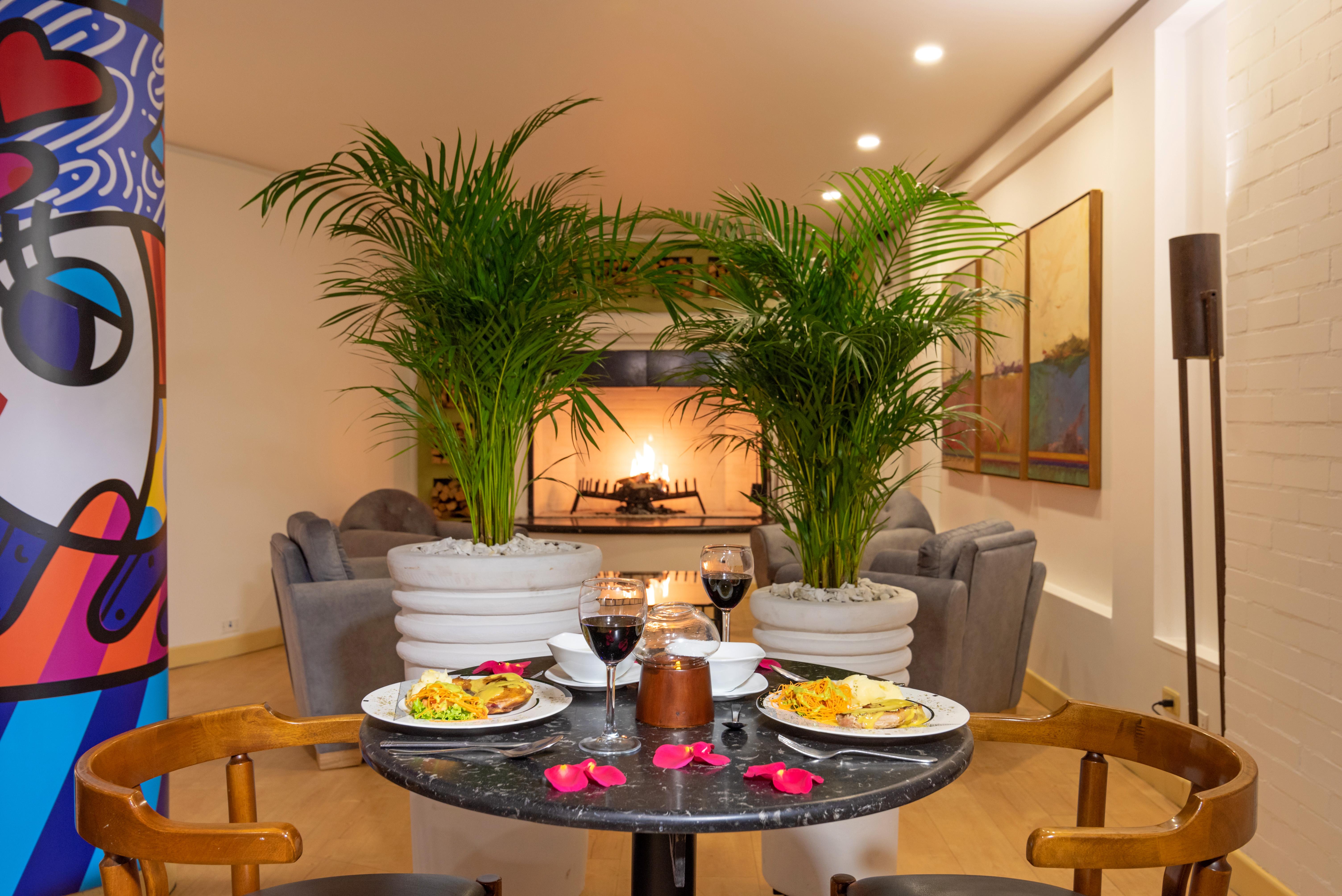 Casa Real 93 Hotel 4*