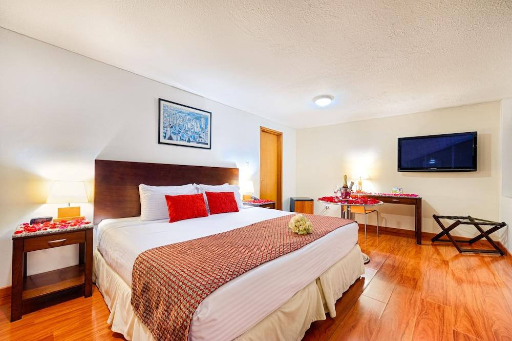 Oceania Museo Hotel