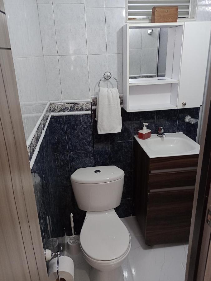 Homestay Habitacion Con Bano Privado En Sector Turistico Bogota