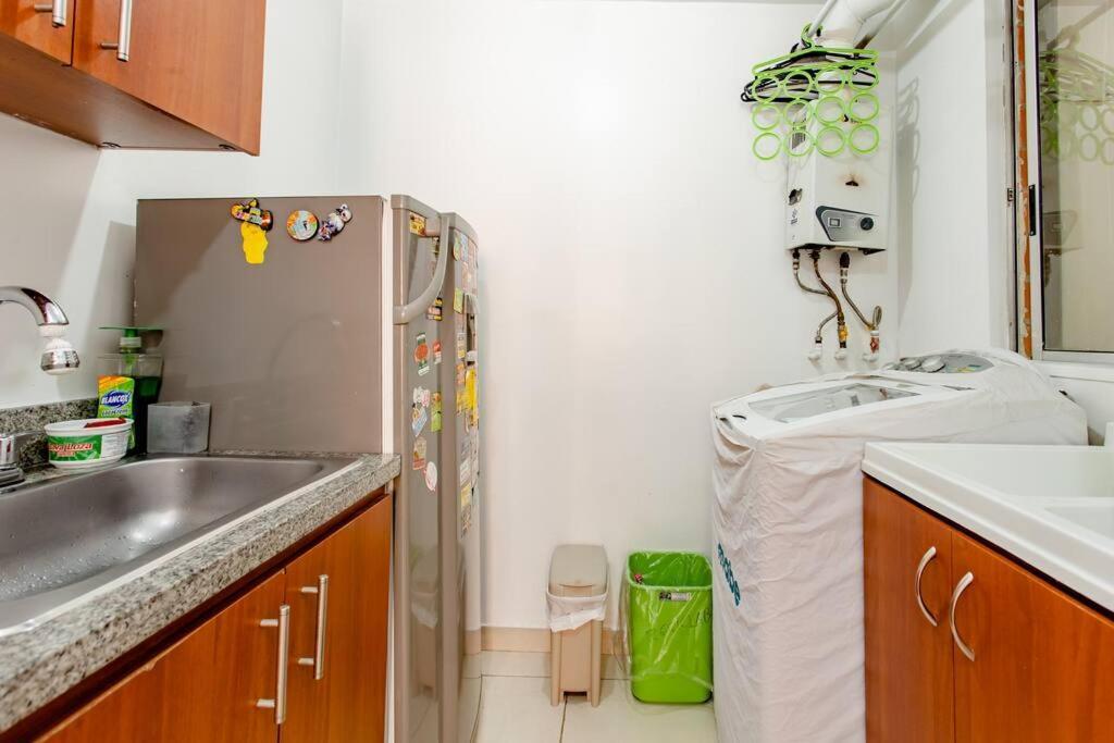 Acogedora Habitacion En Un Punto Central De Apartment Bogota
