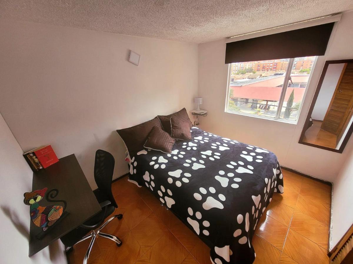 Lovely Private In In Cedritos Homestay