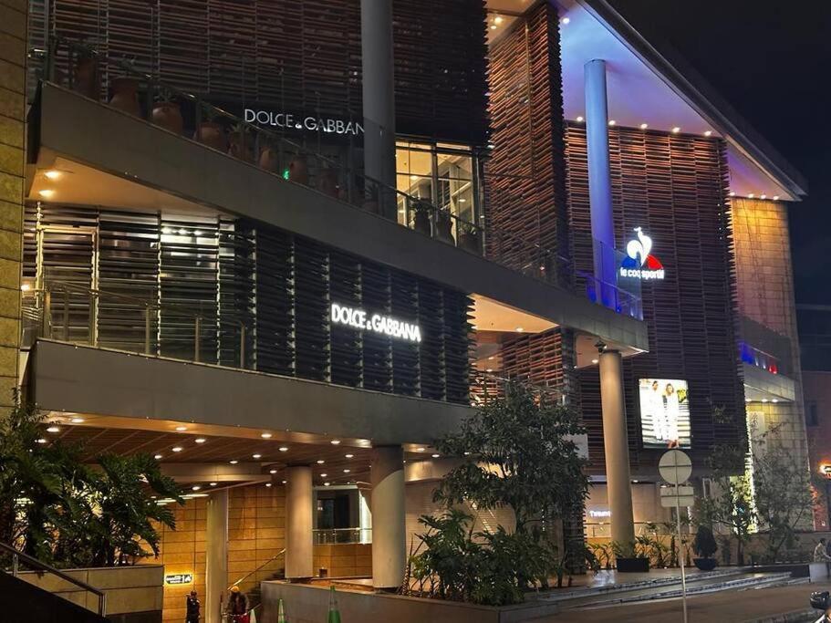 Exclusive 85 Street * Bogota