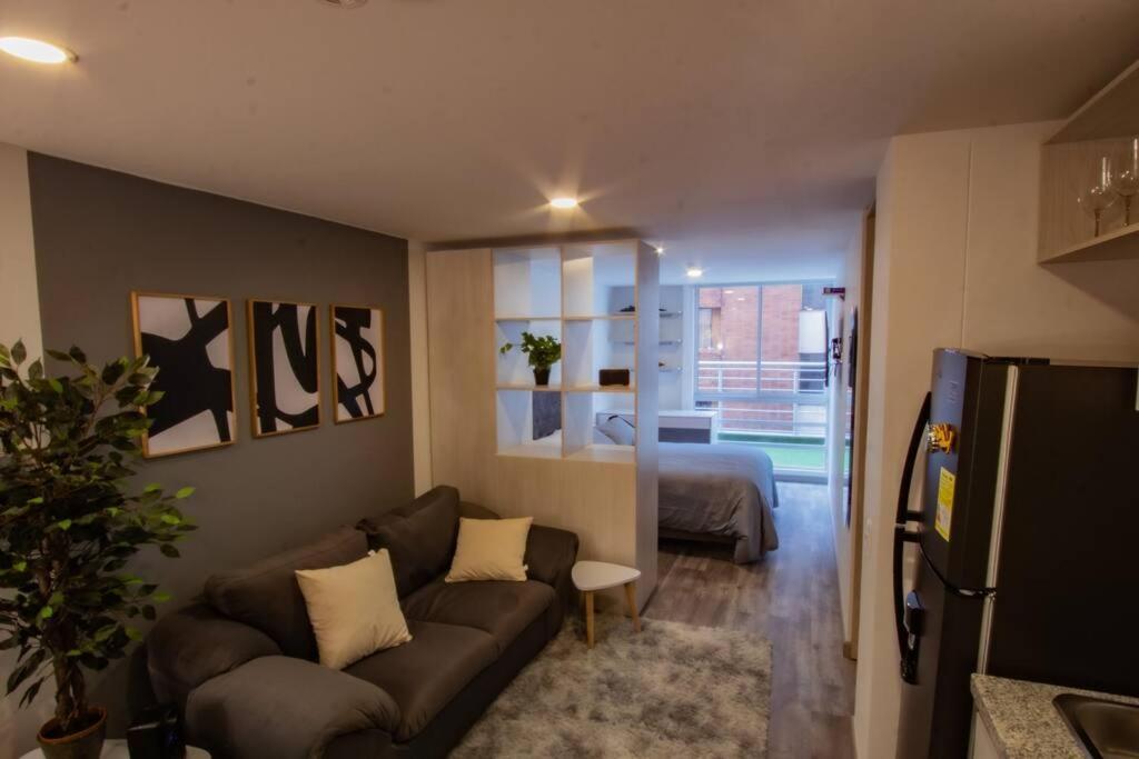 Work Remote Fast Wi-fi - Foam Mattress - La Candelaria 10 Min Away Bogota