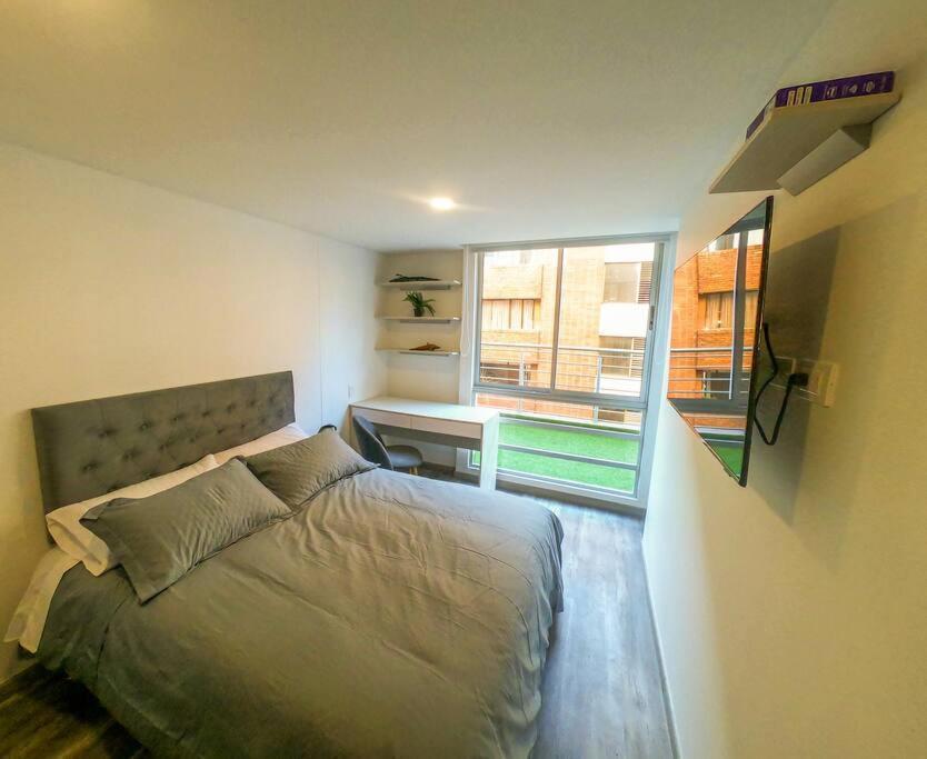 Work Remote Fast Wi-fi - Foam Mattress - La Candelaria 10 Min Away * Bogota