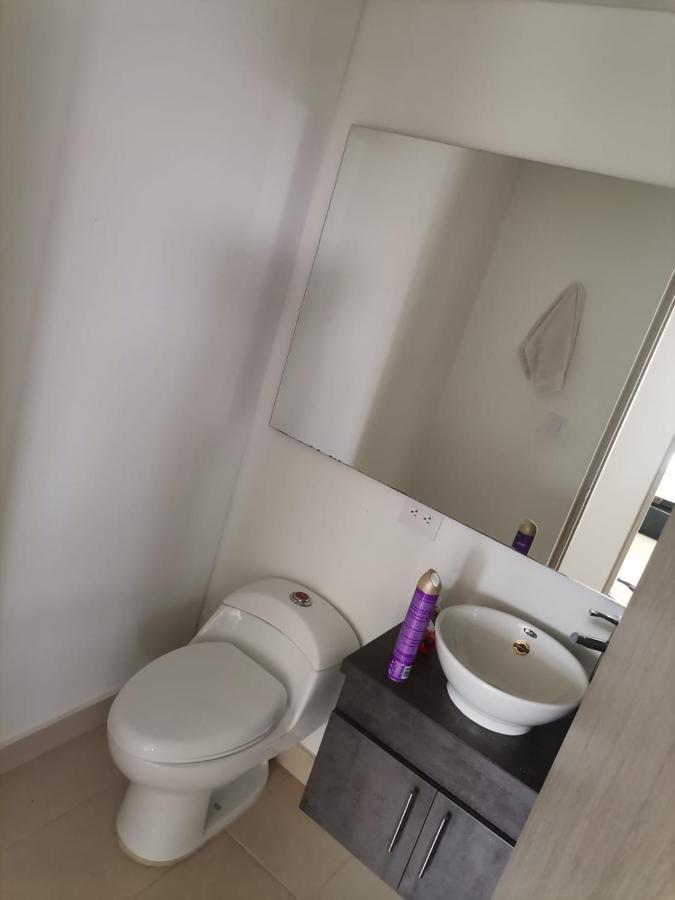 Apto Nuevo De 67m2, Con Todas Las Comodidades Apartment Bogota